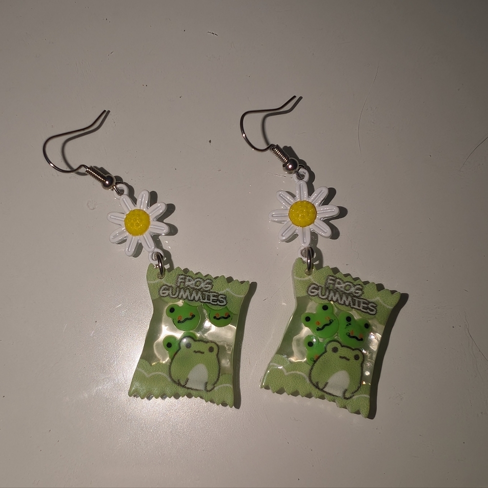 Frog Gummies Earrings with Daisy Accents